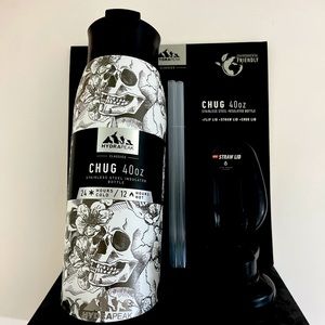 Hydrapeak 40oz insulated bottle skull tumbler